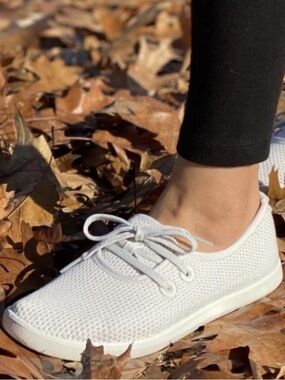 AllBirds White Tree Skipper Sneakers Chalk‎ Size 7 Slip On Sustainable Washable